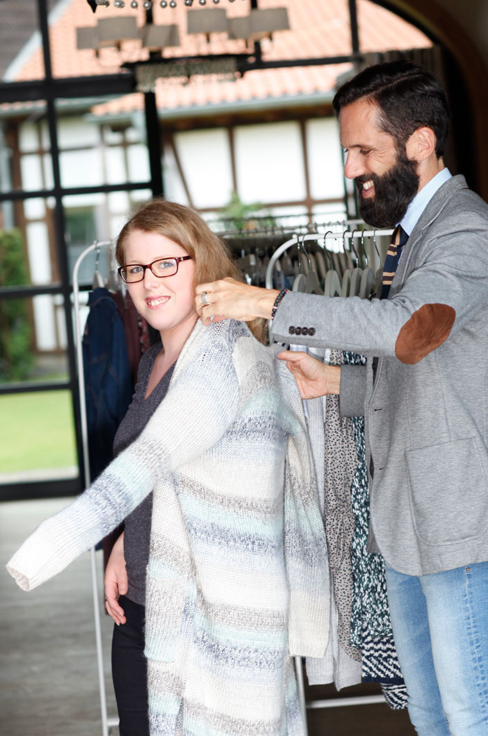 Umstyling, Umstyling Ernsting's family, Umstyling Jacqueline, beige Strickjacke, Mint, Herbst 2017