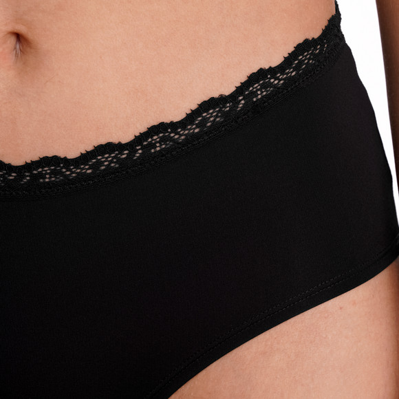 3 damesslips met kant