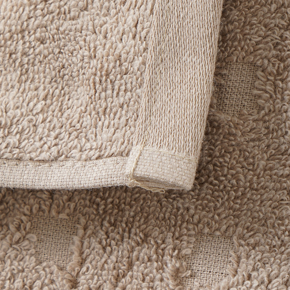 Handdoek met grafische structuur