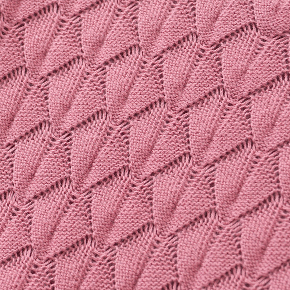 Gebreide meisjesjurk met honingraatstructuur