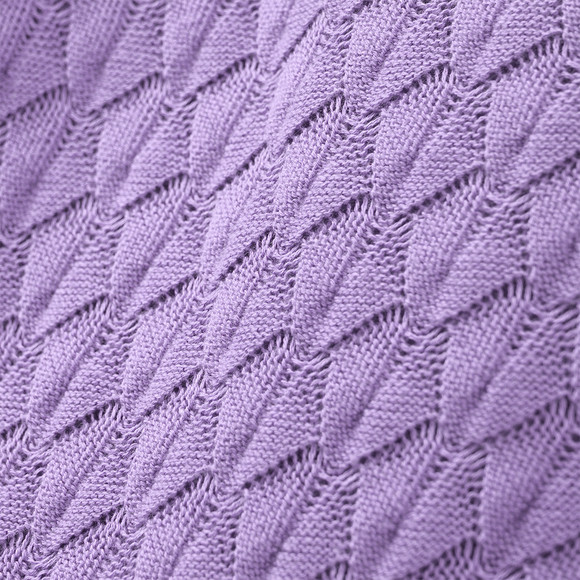 Gebreide meisjesjurk met honingraatstructuur