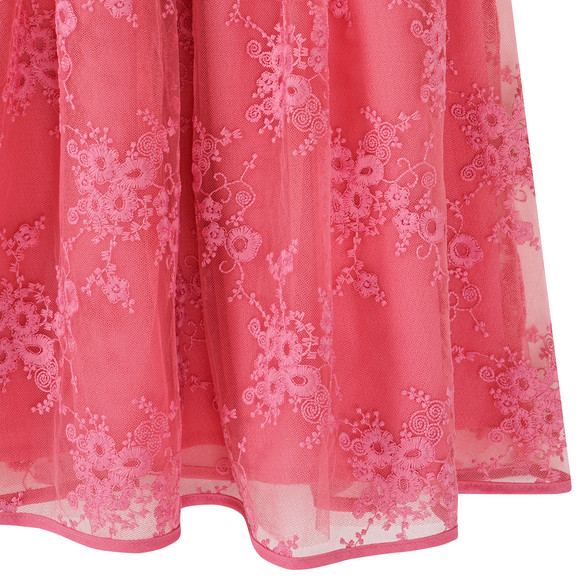 Mädchen Kleid mit Stickereien