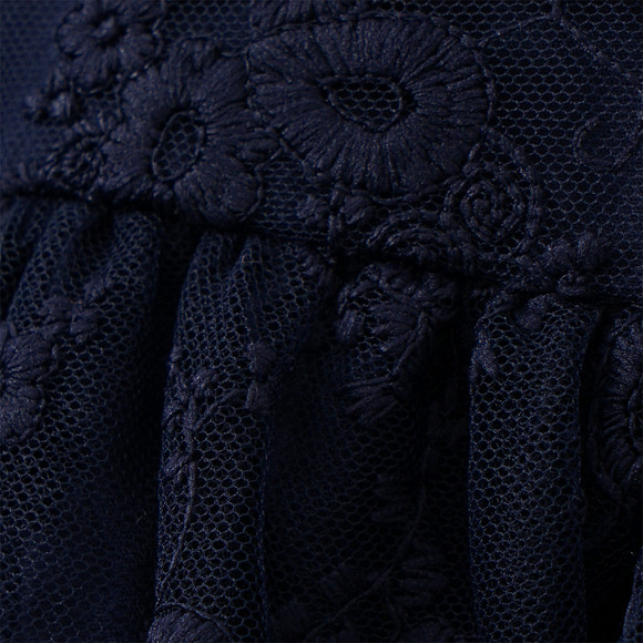 Mädchen Kleid mit Stickereien