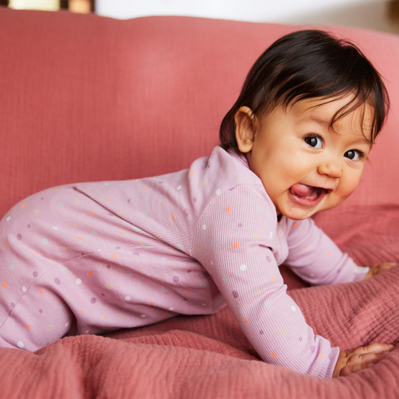 Newborn pyjama met geribbelde textuur