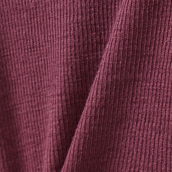 Babybody van wol en zijde met geribde textuur