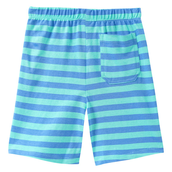 Baby Shorty im Sommer-Look