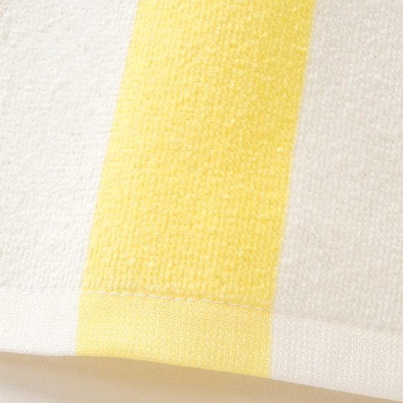 Badetuch mit Streifen