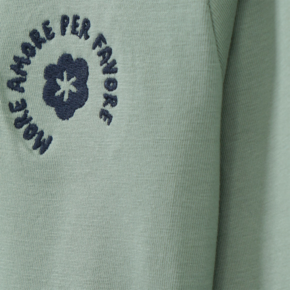 2 Mädchen Kleider in verschiedenen Dessins