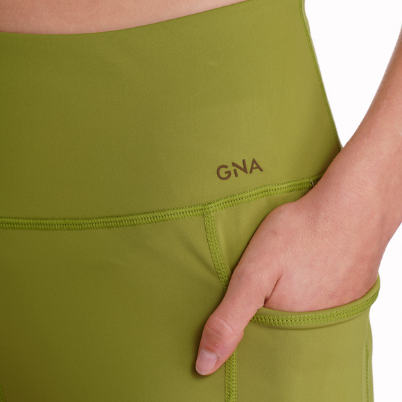 Dameslegging met zakken