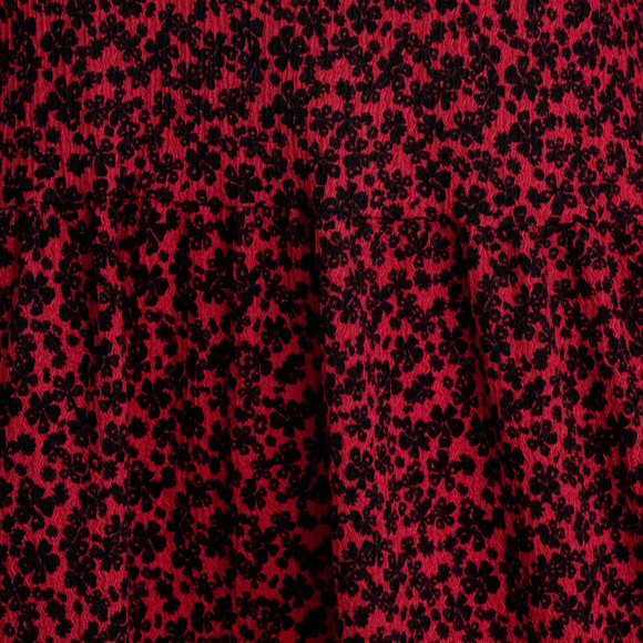 Damen Kleid aus strukturiertem Material