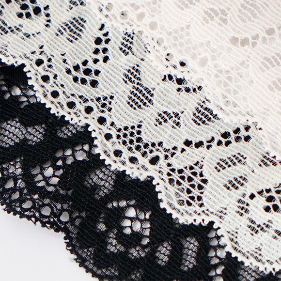 3 Damen Pantys mit Spitze