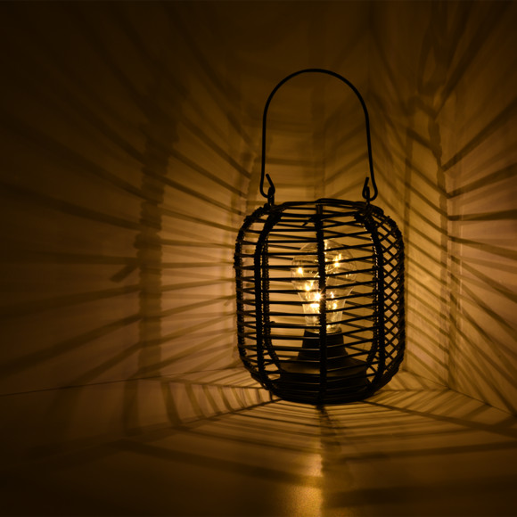 LED-Lampe in Rattan-Optik