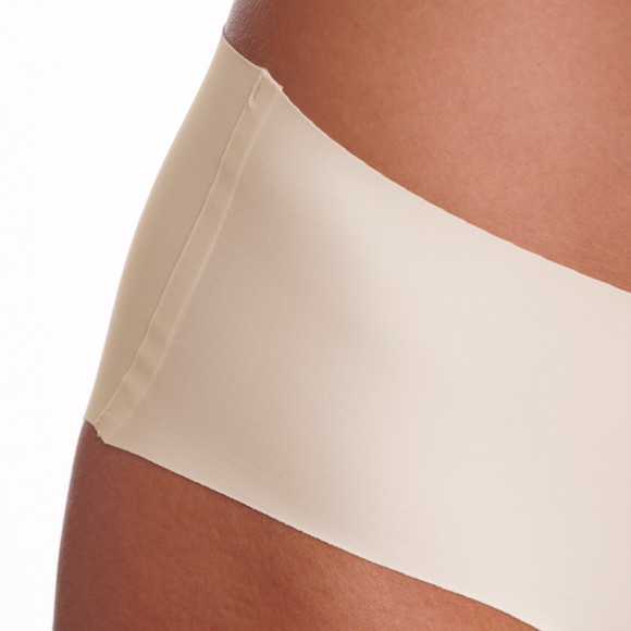 Naadloze damespanty van gladde microvezel