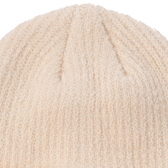 Gebreide meisjesmuts met hartmotief