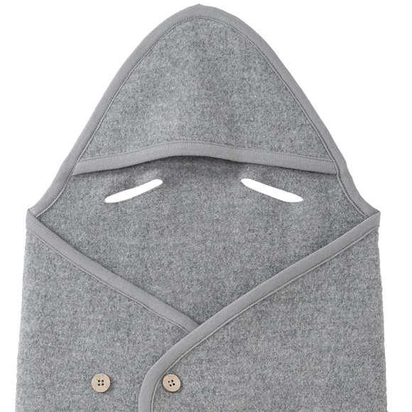 Wollen voetenzak met kap voor pasgeborenen