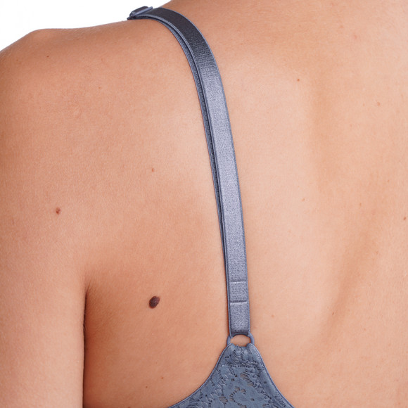 2 Damen Soft-BHs mit Spitze
