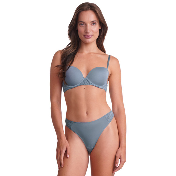 2 damesstrings met bloemenkant