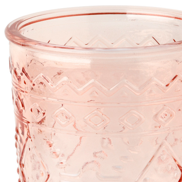 Trinkglas mit Struktur