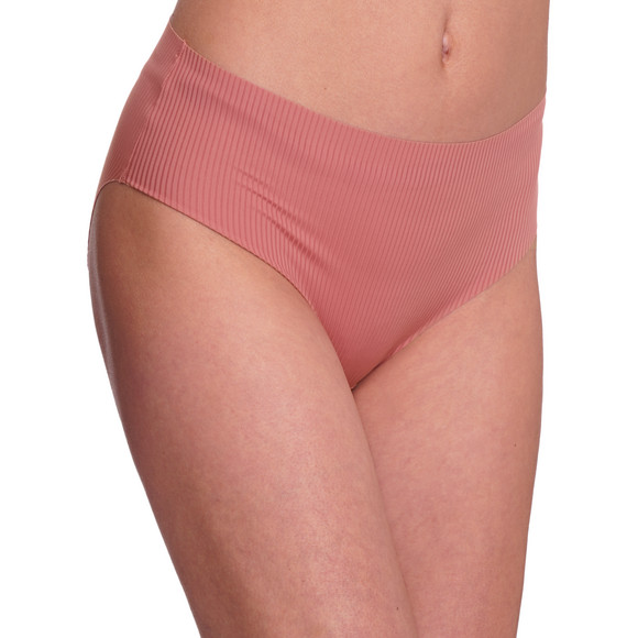 Naadloze damesslip met geribde structuur