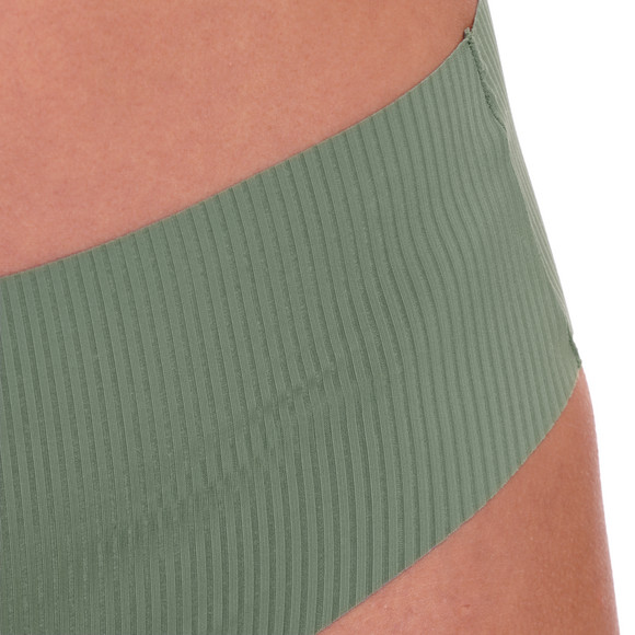 Naadloze damesslip met geribde structuur