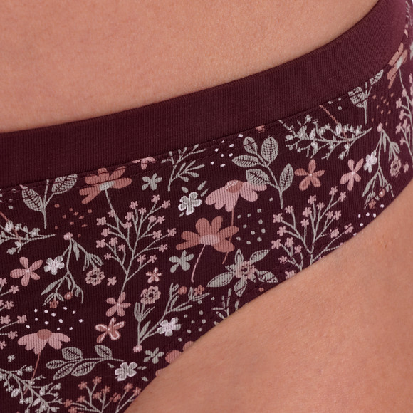 4 damesslips in een set