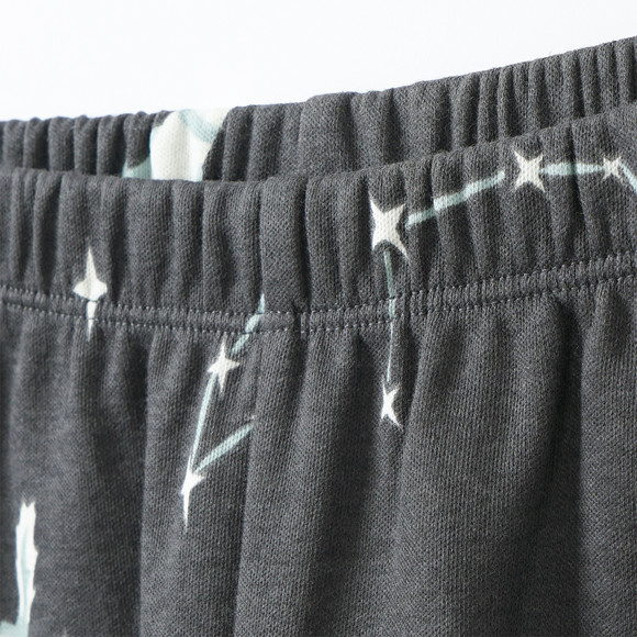 Kinder Schlafanzug mit leuchtendem Print