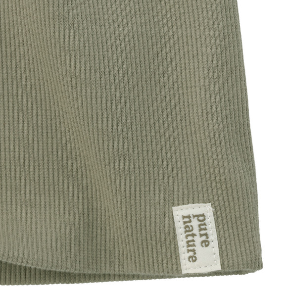 Babymuts met ribstructuur