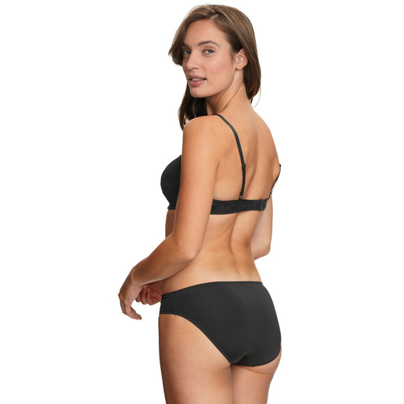 2 Dames slips met borduursel