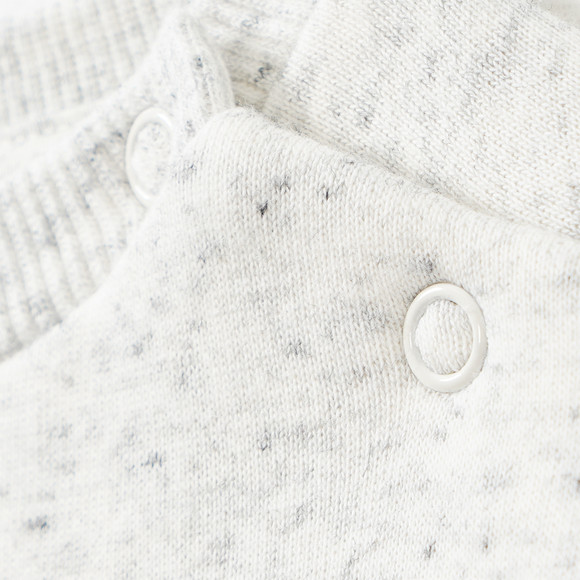 Baby-sweater met applicatie