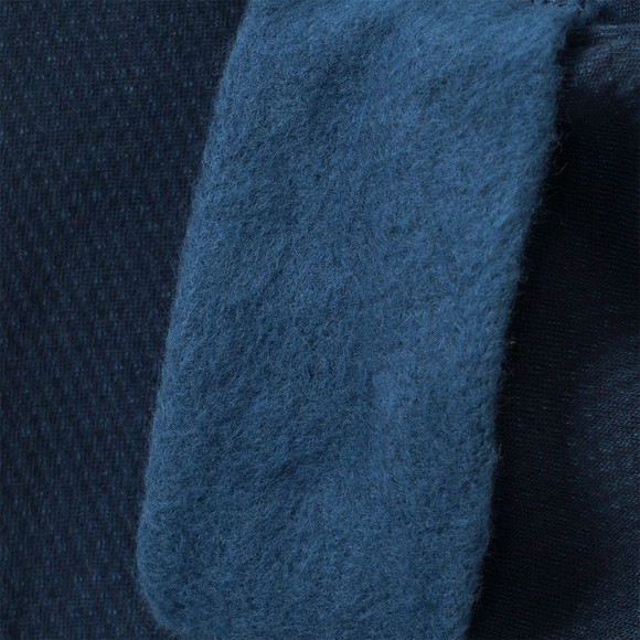 Jongensbroek met structuurpatroon