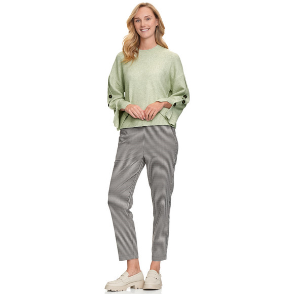 Dames gebreide trui met sierknopen