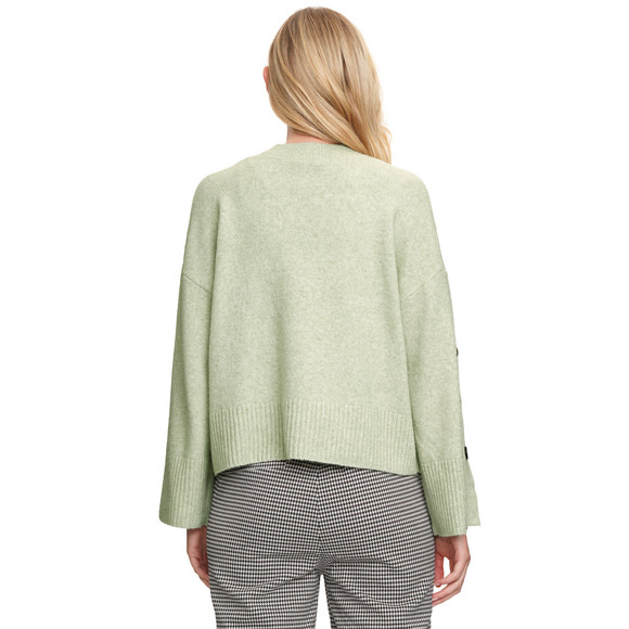 Dames gebreide trui met sierknopen