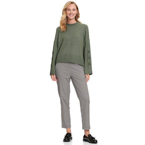 Dames gebreide trui met sierknopen