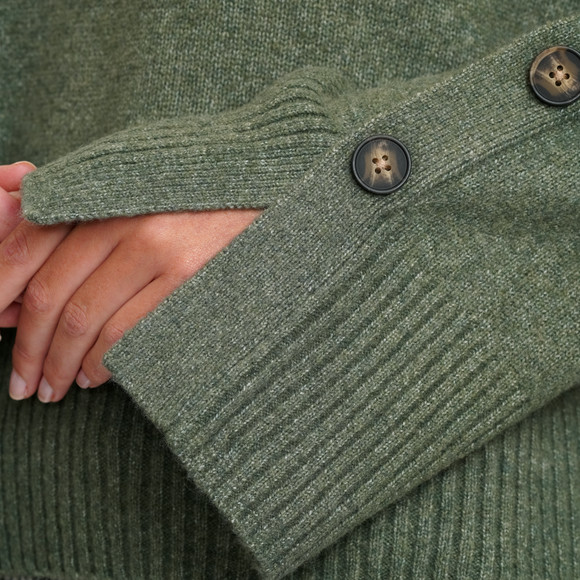 Dames gebreide trui met sierknopen