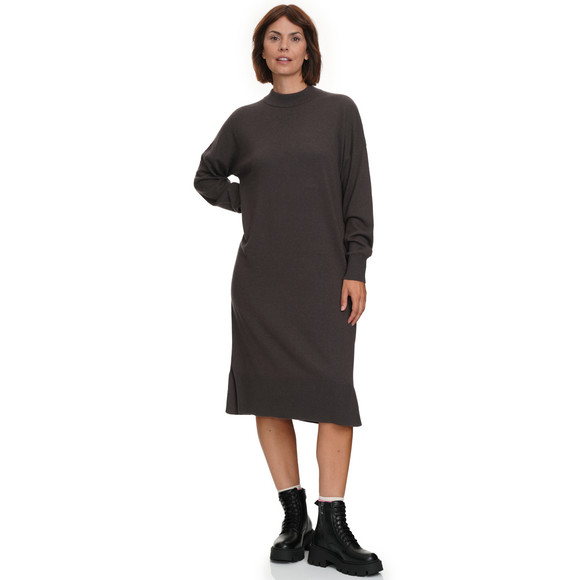Wollen gebreide damesjurk met lange mouwen