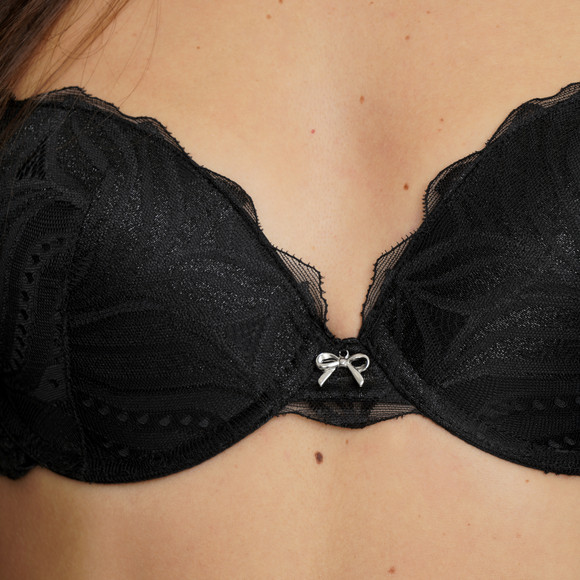 2 beugelbeha’s voor dames met kant