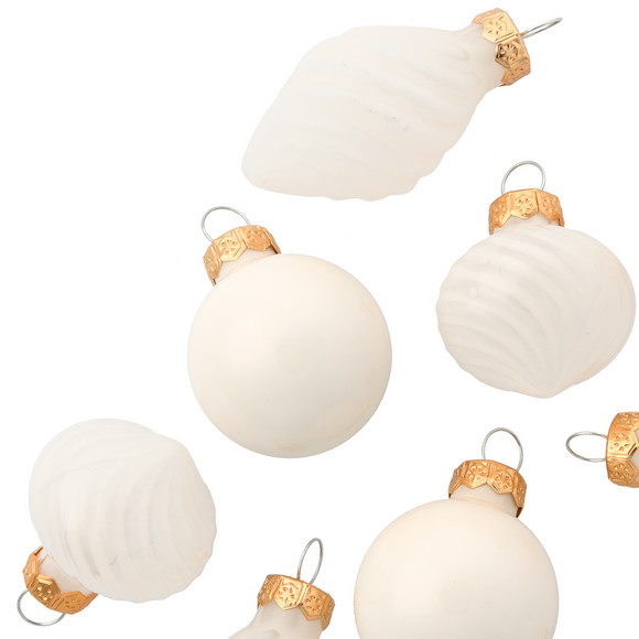 9 kerstballen in verschillende vormen