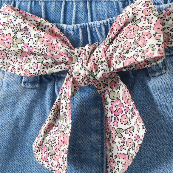 Mädchen Jeans mit Stoffgürtel