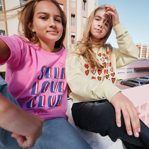 Mädchen T-Shirt mit großem Print