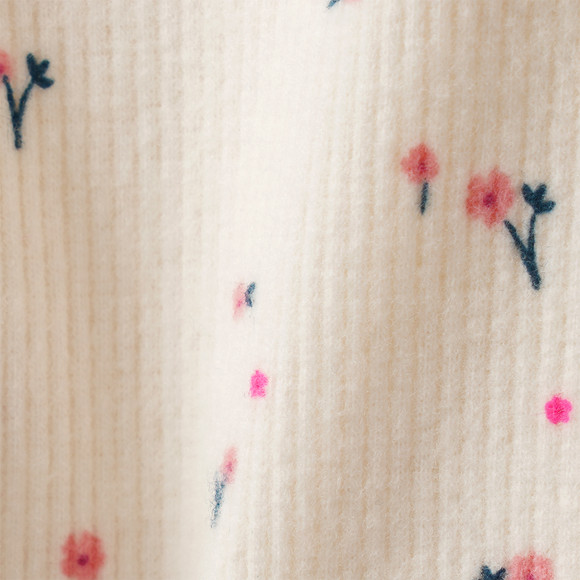 Babylegging met bloemen