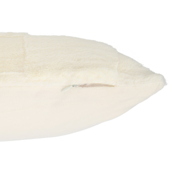 Kissenhülle mit Plüsch