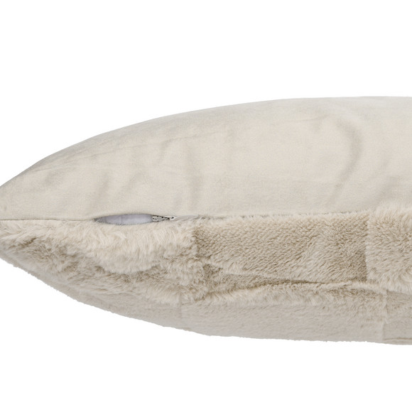 Kissenhülle mit Plüsch