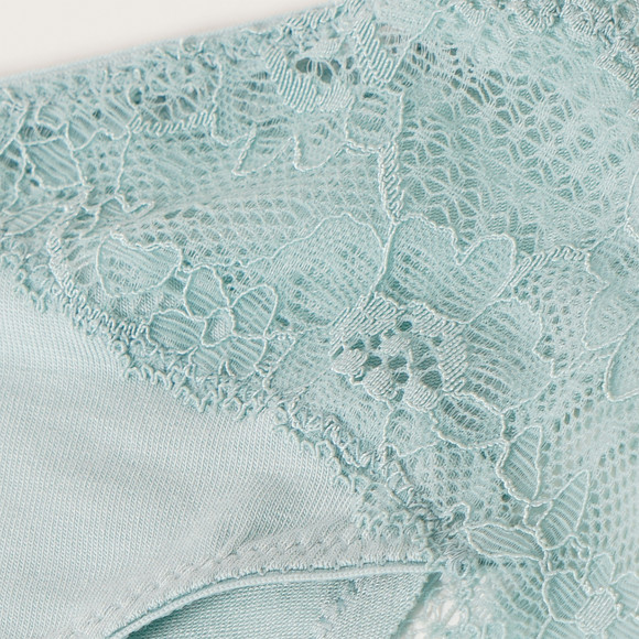 3 Damen Slips mit Spitze