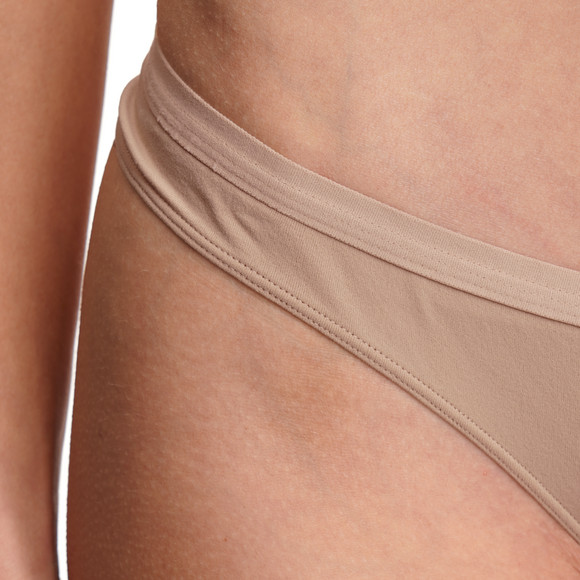 3 Damen Seamless-Strings im Basic-Look