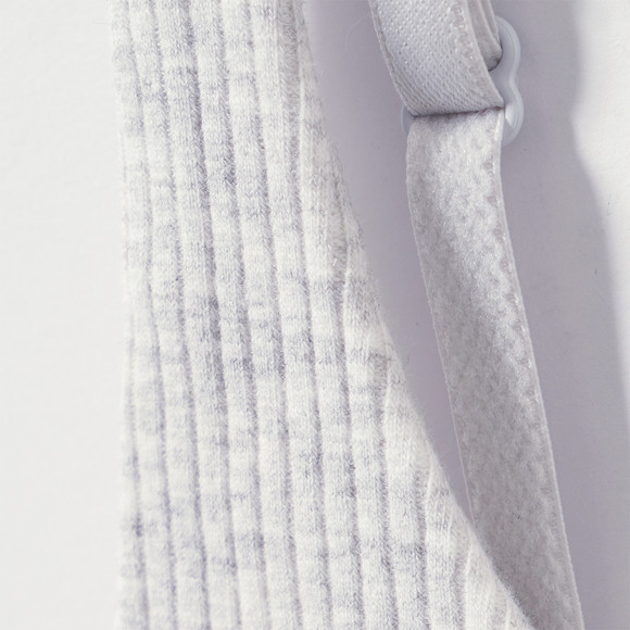 2 meisjesbustiers met ribstructuur