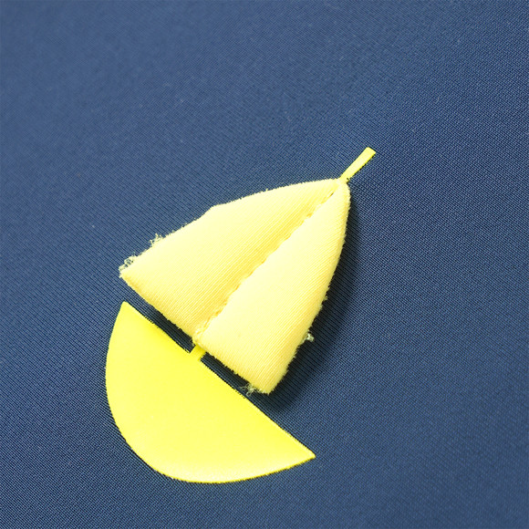 Baby UV-Shirt mit Segelboot-Motiv