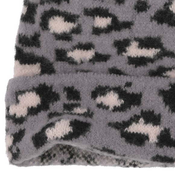 Dames wintermuts met leopatroon