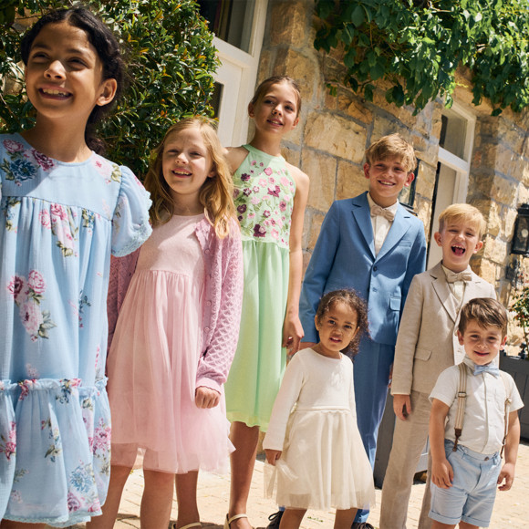 Mädchen Kleid mit Tüll