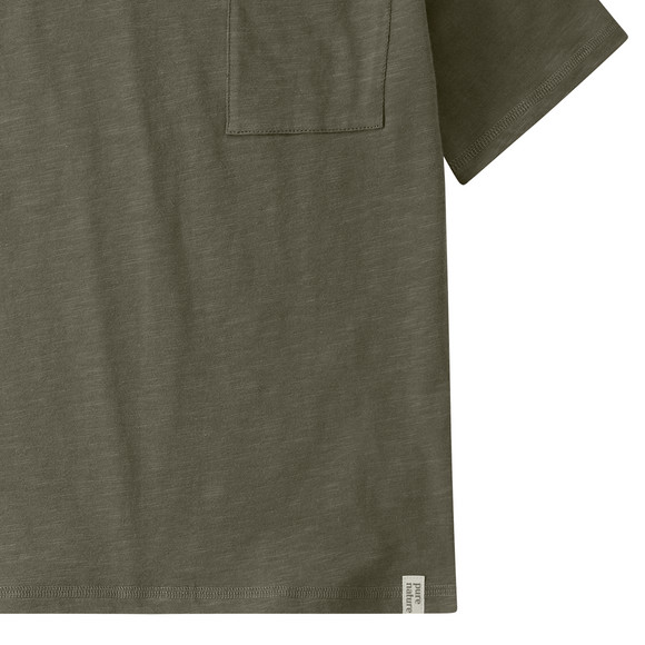 2 T-shirts voor jongens met een borstzakje