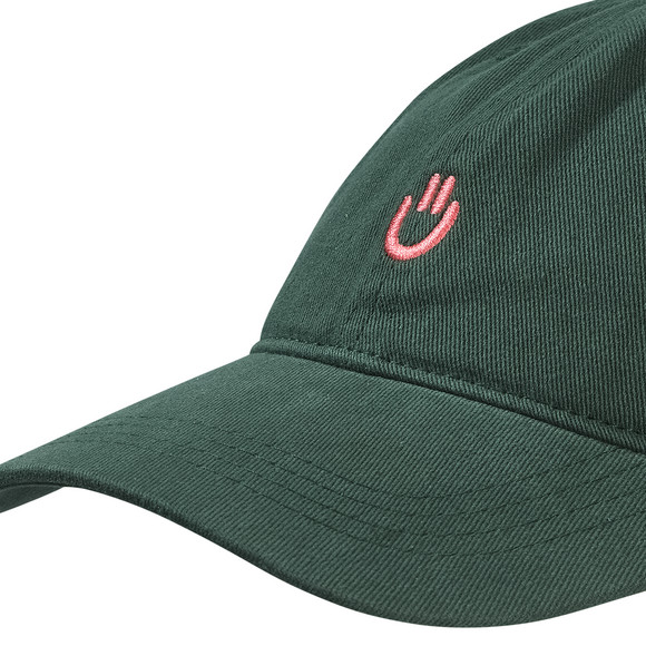 Jungen Kappe mit Stickerei